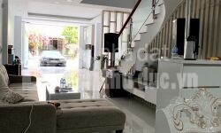 Cho thuê nhà MT 4 tầng Phước Long B gần Global City gấp!!!!!