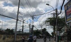 Nhà cấp 4 mặt tiền đường Đường 10 , Linh Trung , Thủ Đức, Ngay chợ